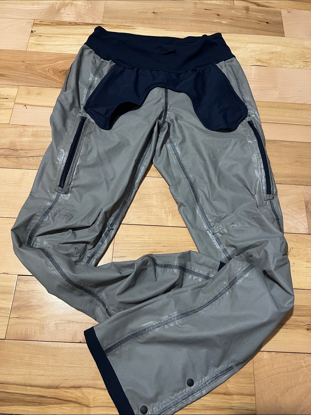 lululemon athletica navy beat the sleet pant - Picture 10 of 14
